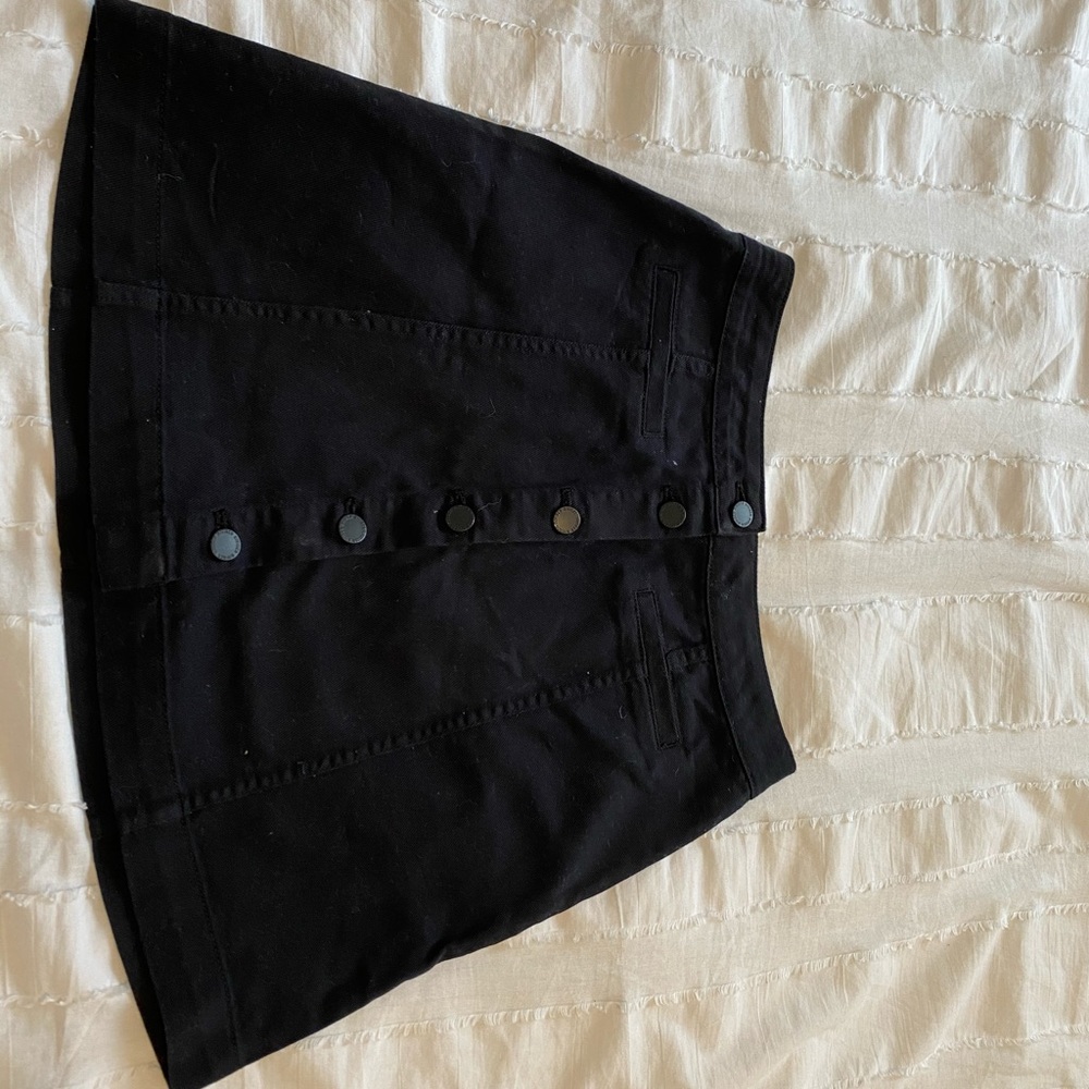 Never worn H&M jean skirt.